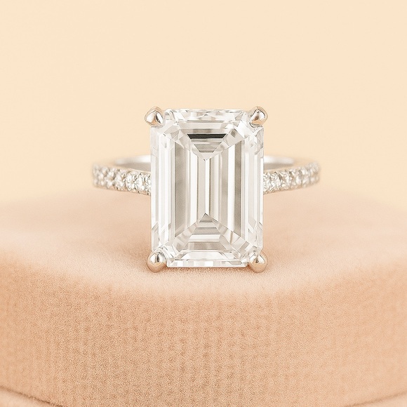 8ct D VVS1 Platinum Emerald cut Moissanite Ring - Picture 3 of 11